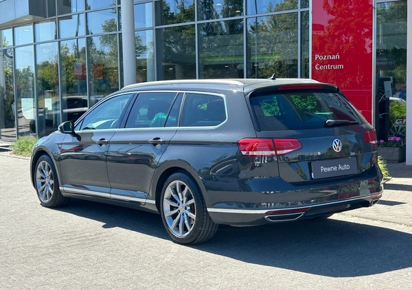 Volkswagen Passat cena 59800 przebieg: 255501, rok produkcji 2014 z Poznań małe 191